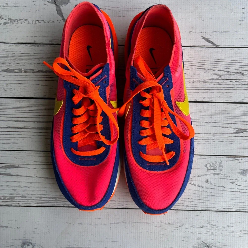 Nike waffle one